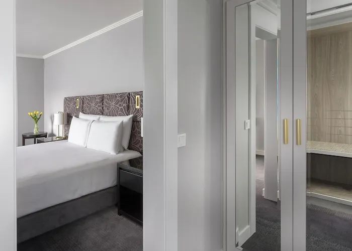 Готель Hilton Prague Old Town